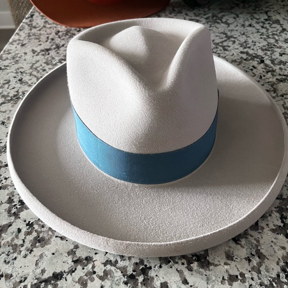 Men's Cream Fedora with Blue Band